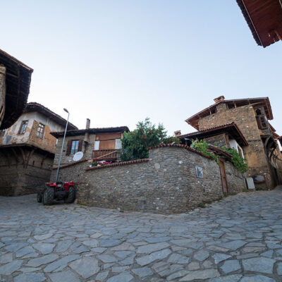 Birgi - azgezmis.com